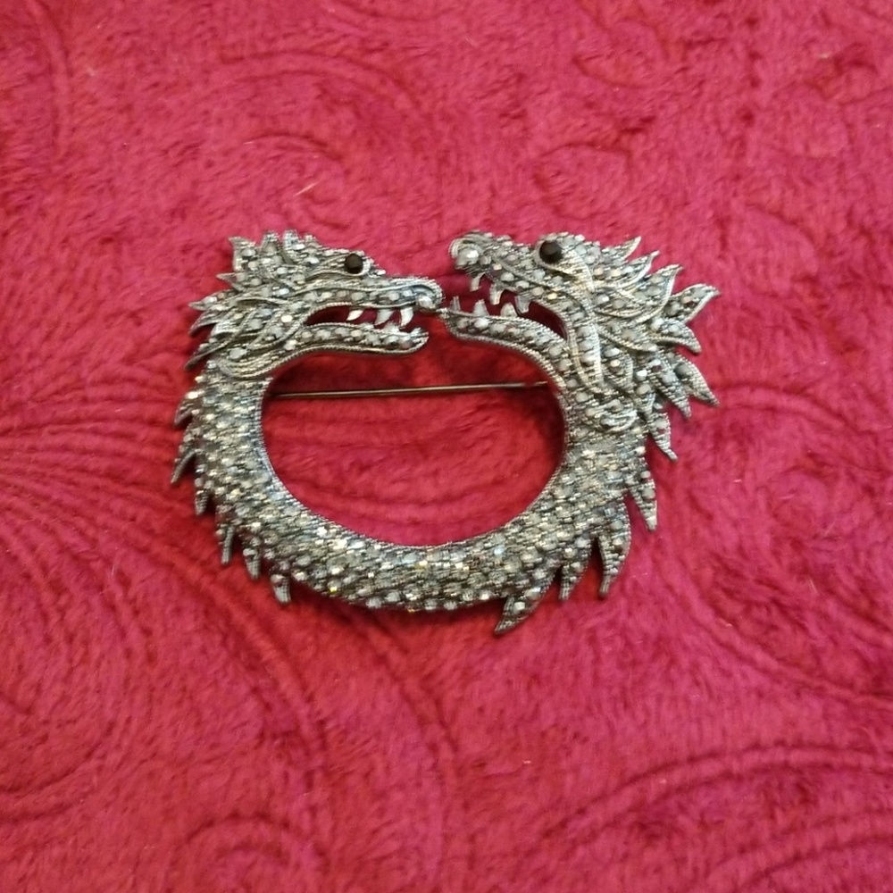 To headed crystal  Dragon   pin